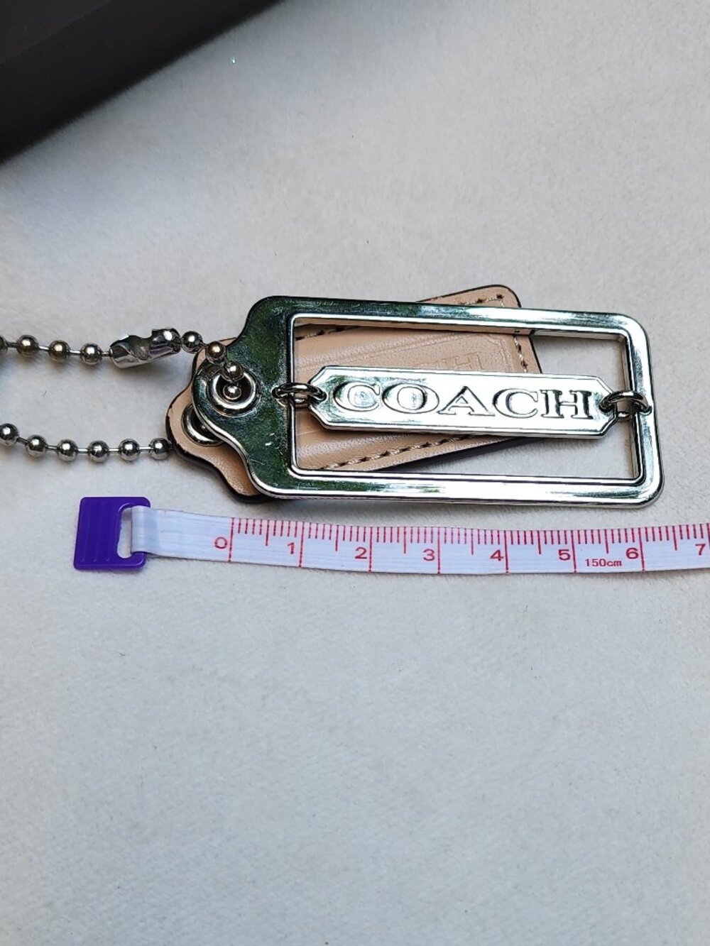EUC bundle COACH 3 piece Keychains tan, silver WITH COACH gift box - Picture 5 of 15
